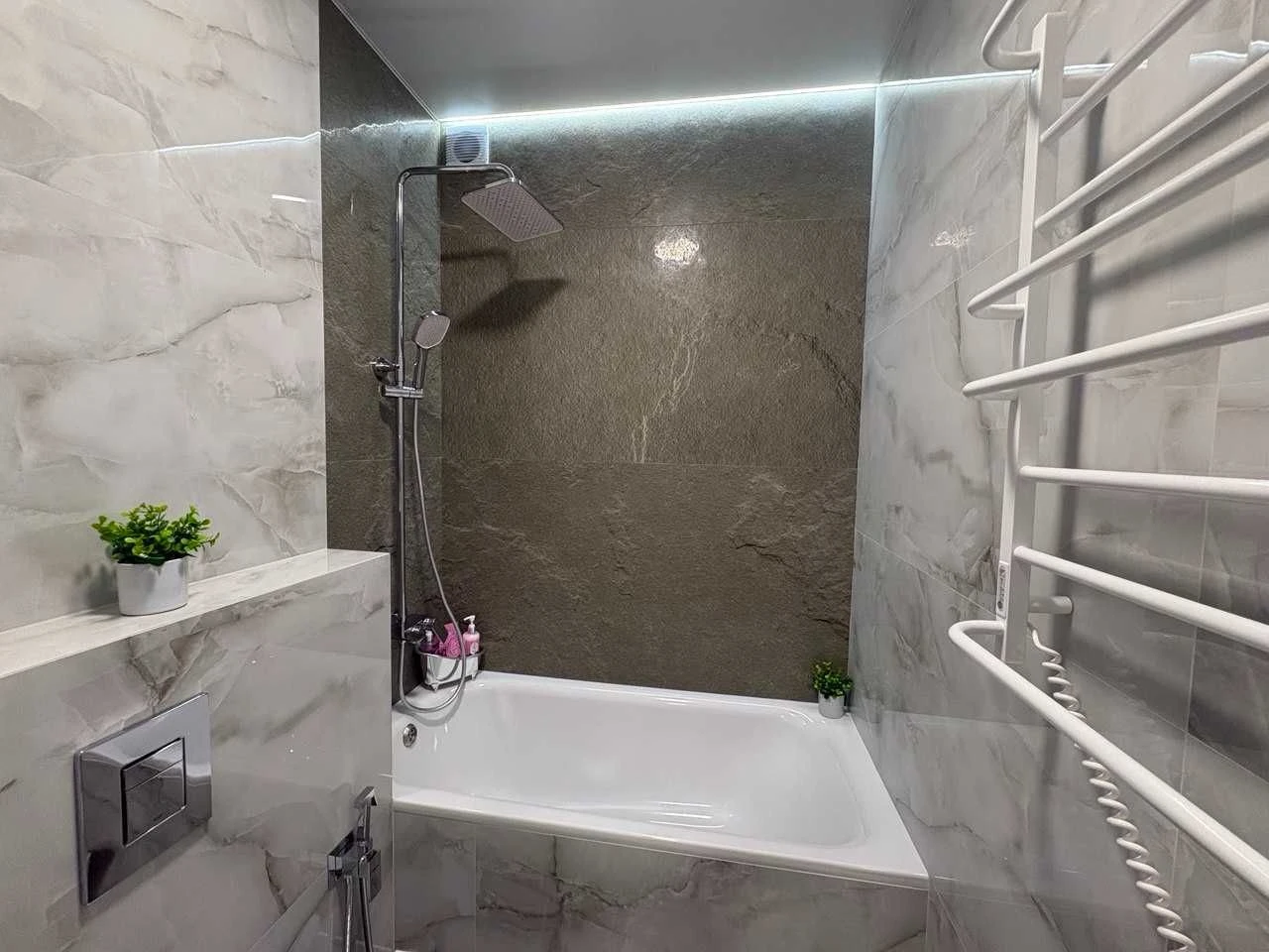 Квартира 2-комнатная в ЖК "Мюнхаузен", 42 м², "еОселя", сертификат