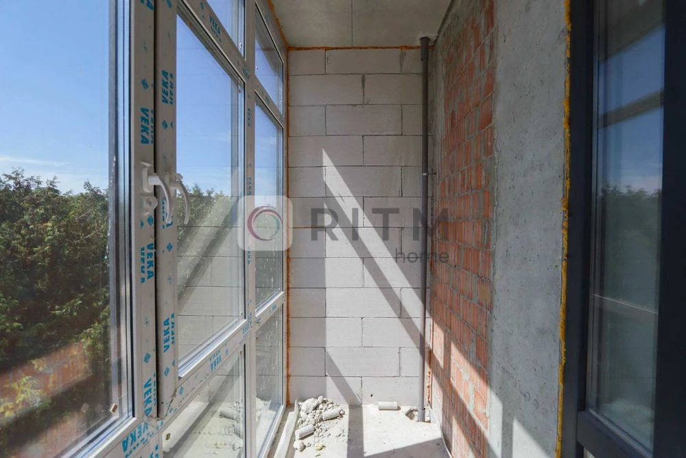 Large apartment for sale in an elite residential complex with a view of the park, Frank