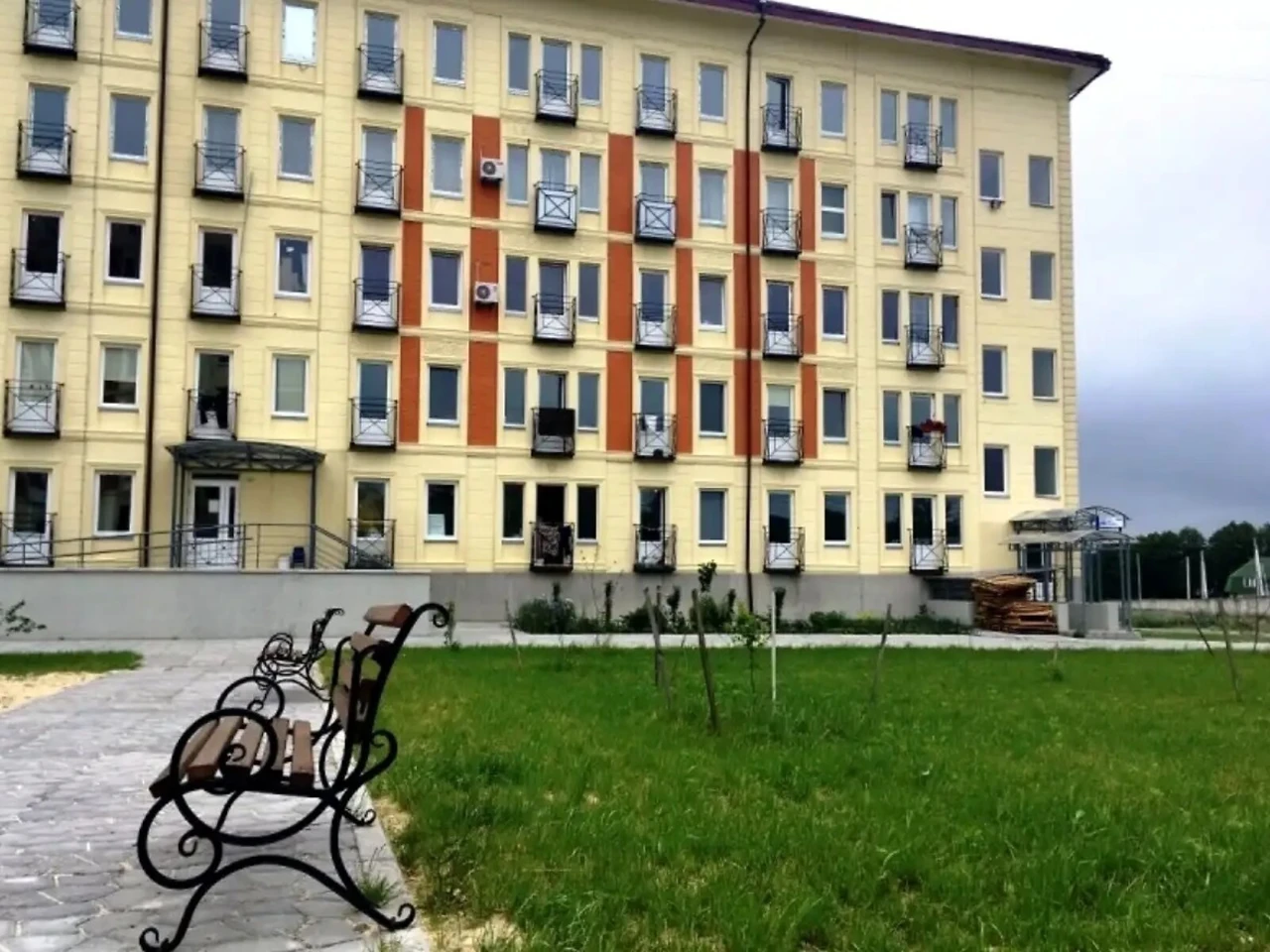 Apartment for Sale in Romanivka