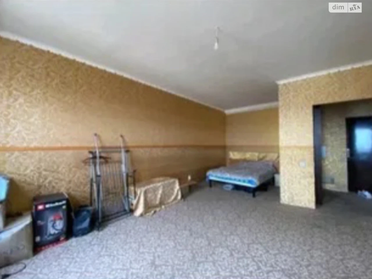 Apartment for Sale in Romanivka