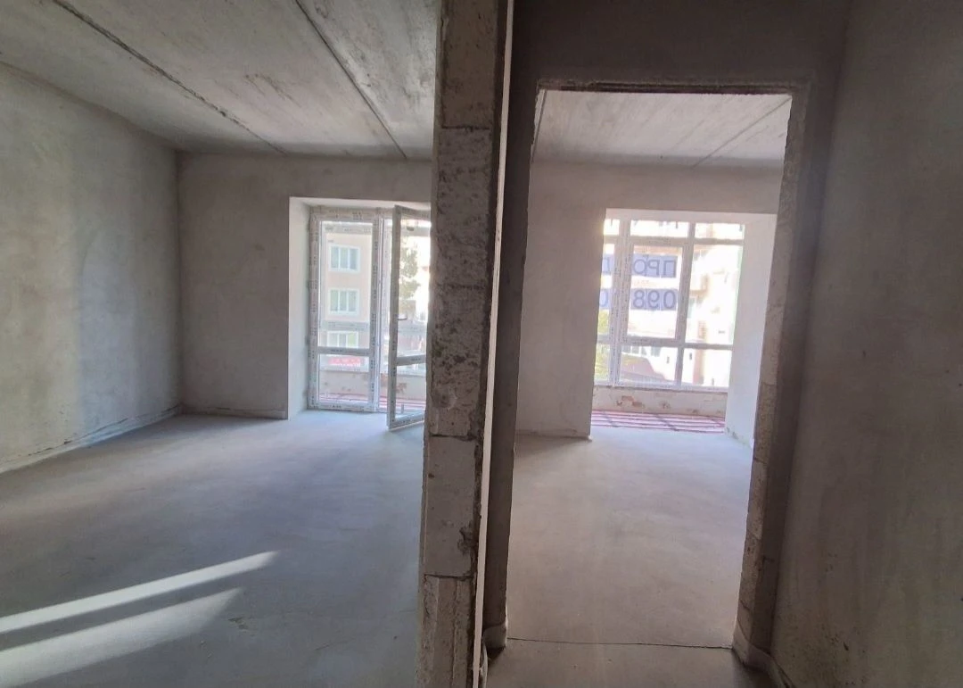 For Sale 2-bedroom apartment 44 sq.m +30% RENOVATED, can be used with a Certificate, Vacant