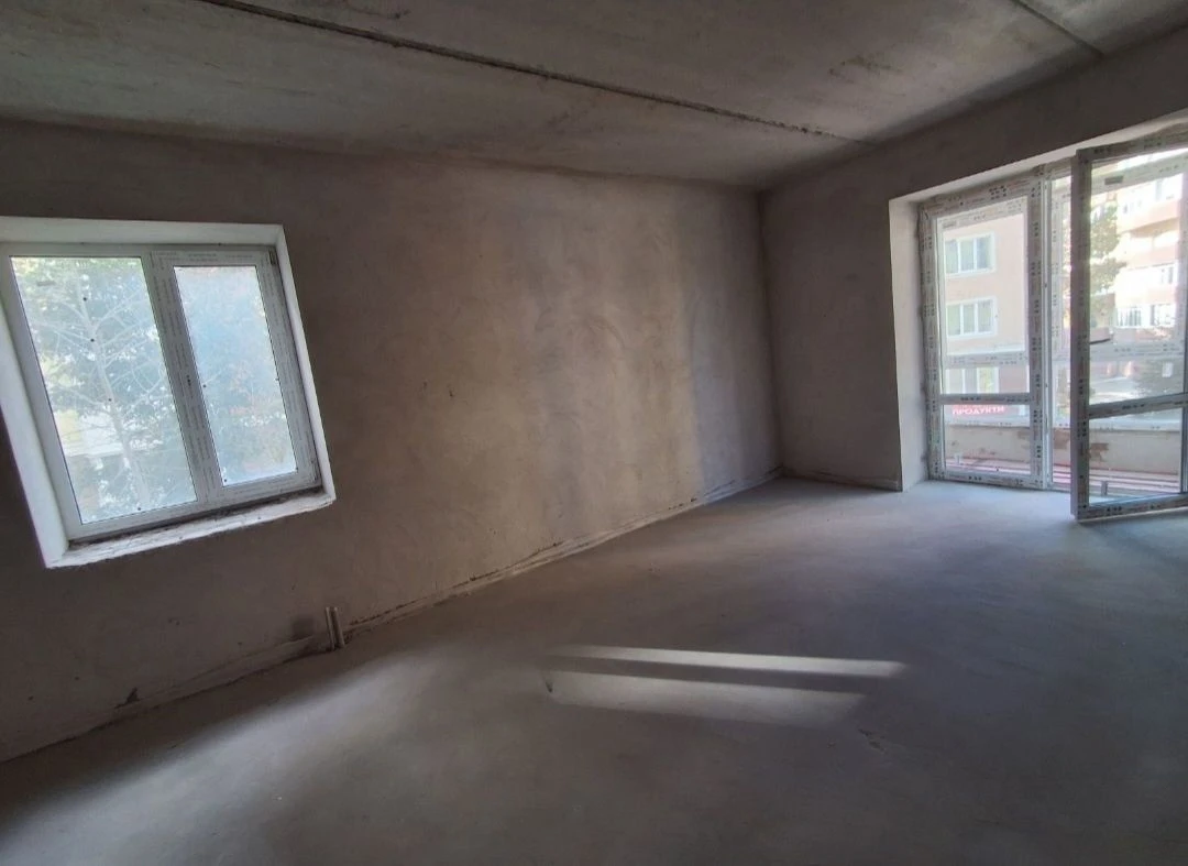 For Sale 2-bedroom apartment 44 sq.m +30% RENOVATED, can be used with a Certificate, Vacant