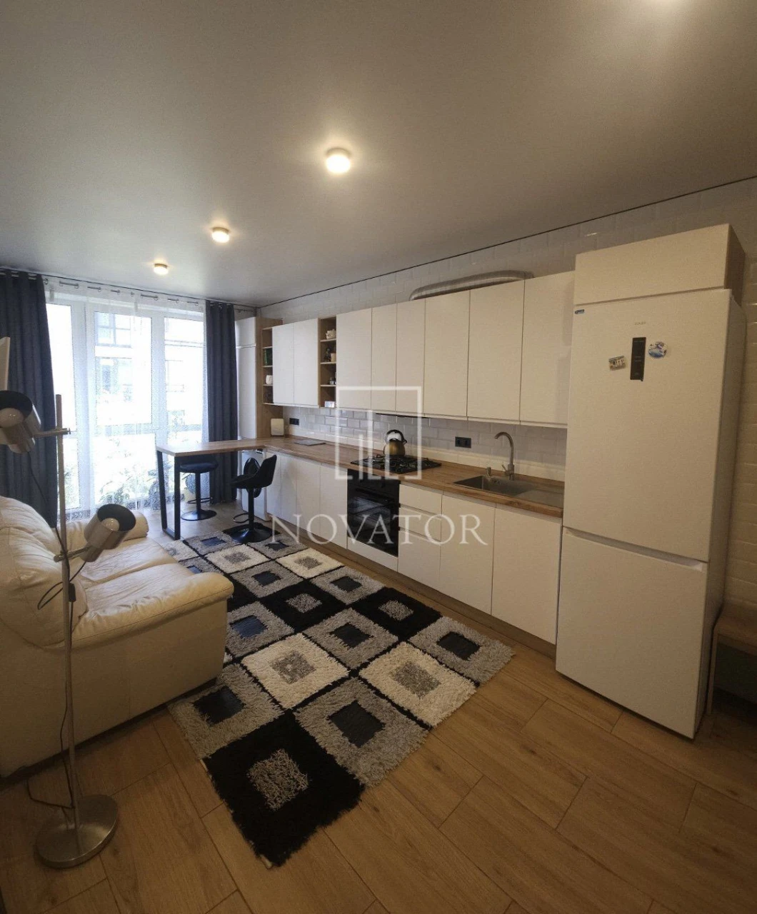Sale of a large one-bedroom apartment with gas heating