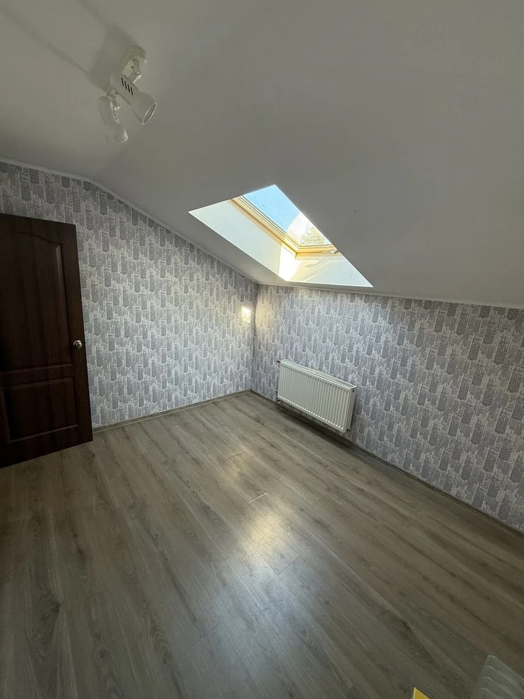 Продаж мансардної квартири в Ірпені,вул. Полтавська, 27А