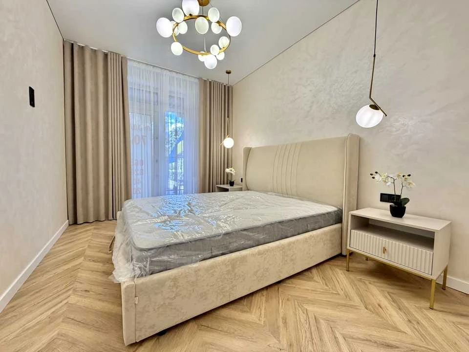 Apartment. Irpin, 9th Line, Street