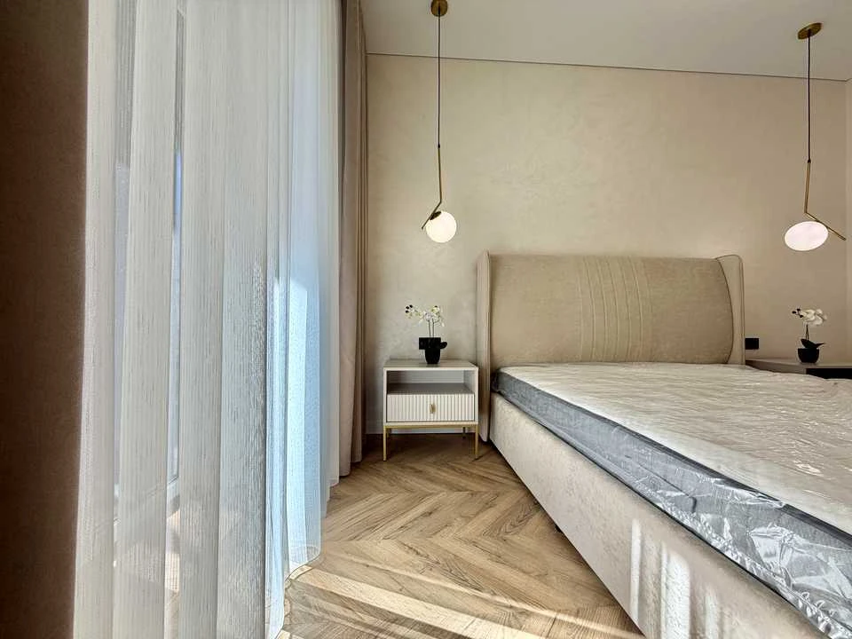 Apartment. Irpin, 9th Line, Street