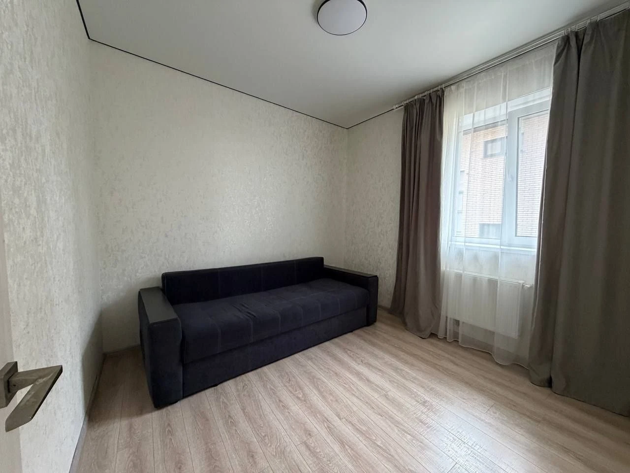 2-bedroom apartment in Central - with new renovation and gas boiler