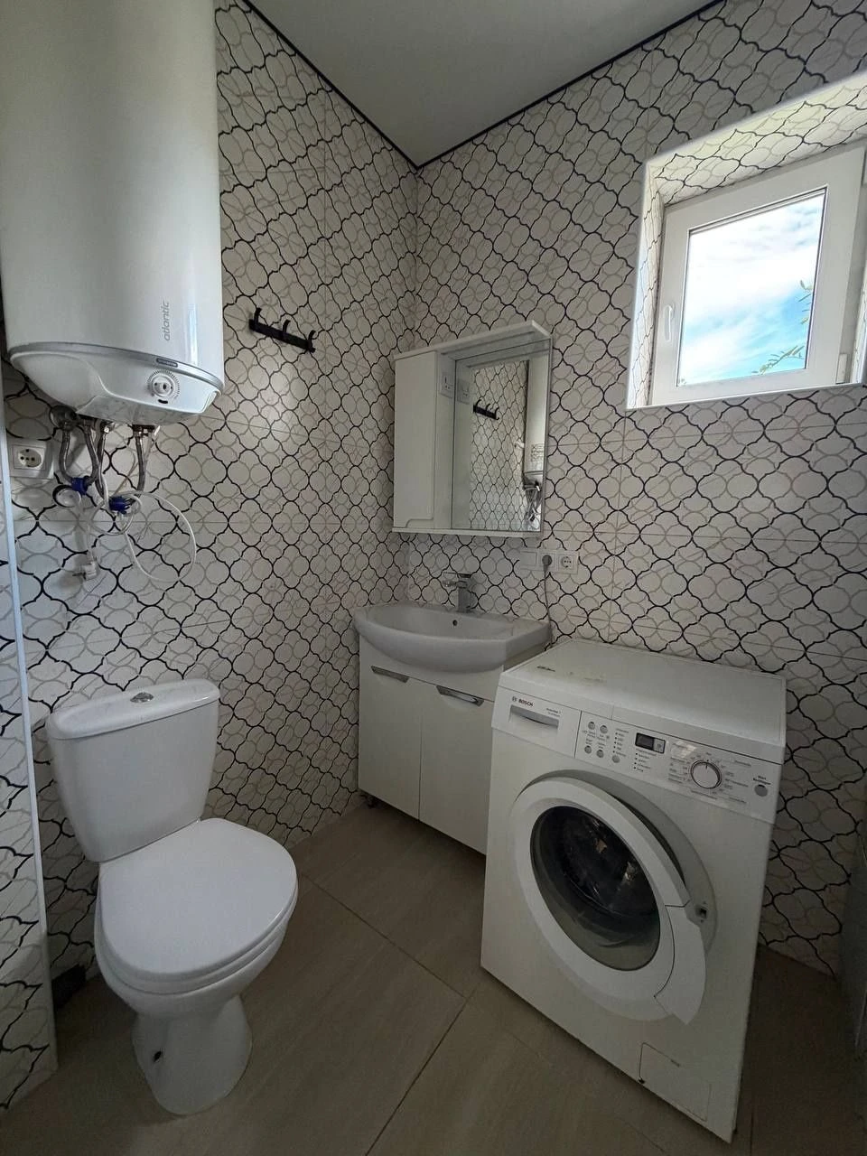 2-bedroom apartment in Central - with new renovation and gas boiler