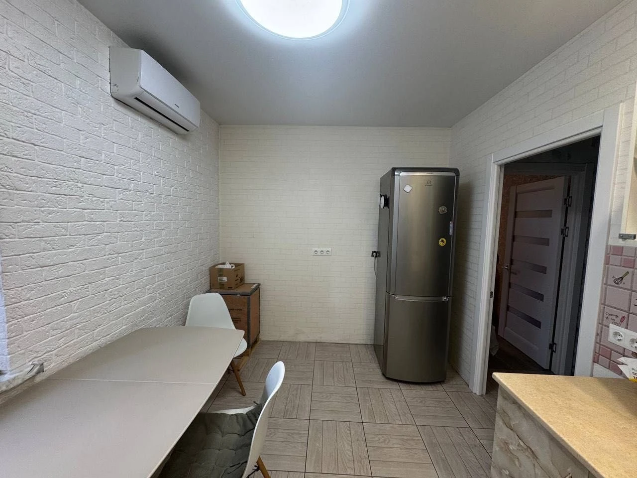 Selling 2-bedroom apartment in Irpin, Central Park!
