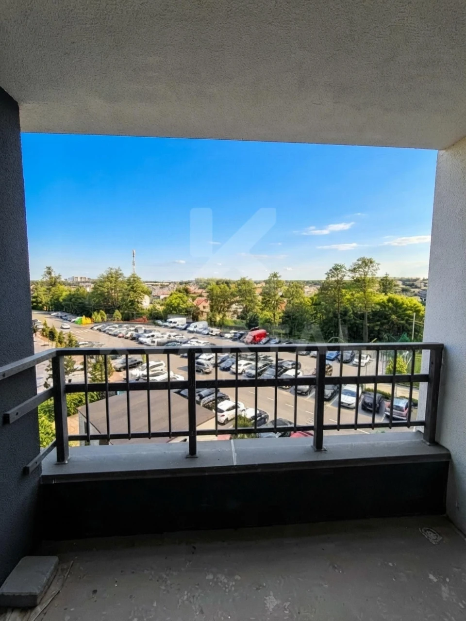 Apartment with unfinished renovation in Irpin. Excellent offer