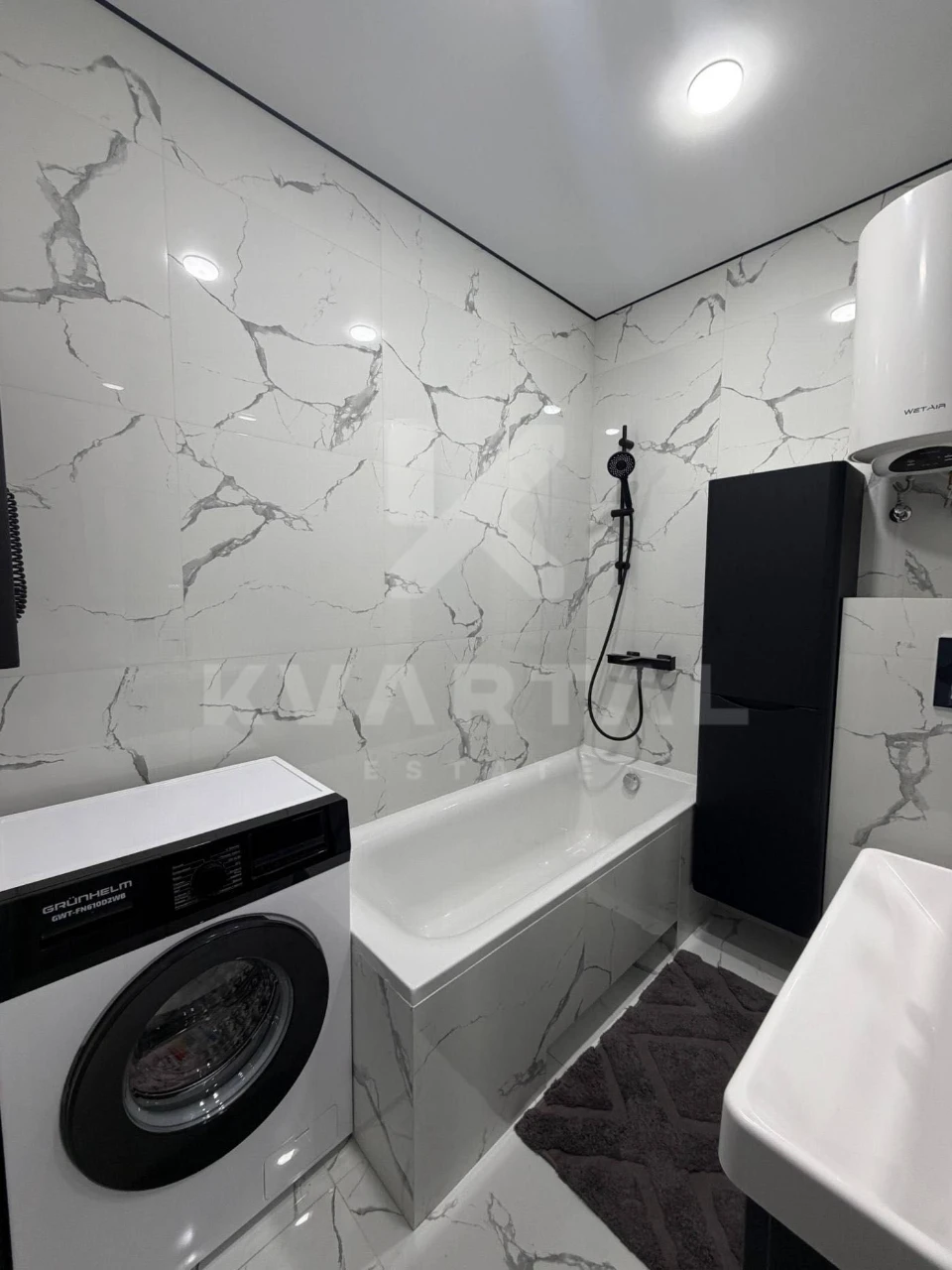 Studio for sale with balcony, "Molodist" residential complex