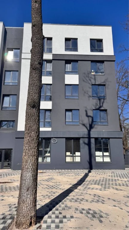 Продаж, однокімнатна квартира з ремонтом, 43м2, Газ, оф 2%.