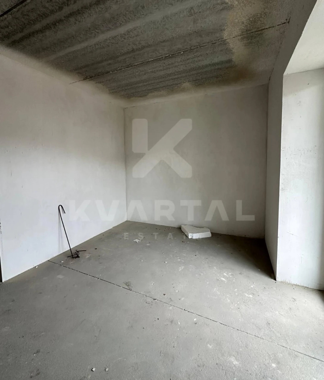 1 кімнатна квартира - студія 23 м²  з готовою стяжкою та шту