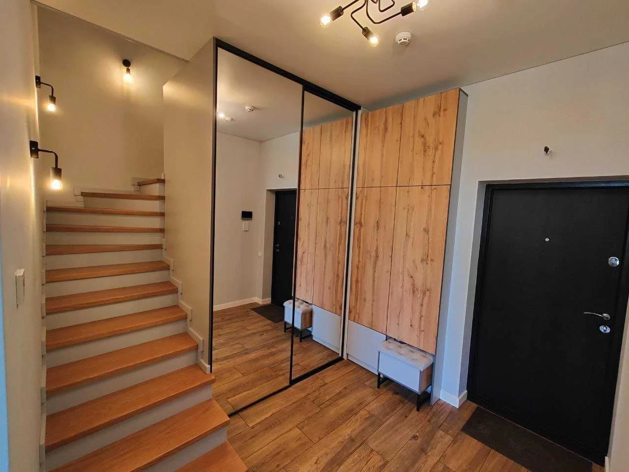 Apartment in the Jutlandia Residence complex with gas, 3 rooms, renovated. 2% closing fee