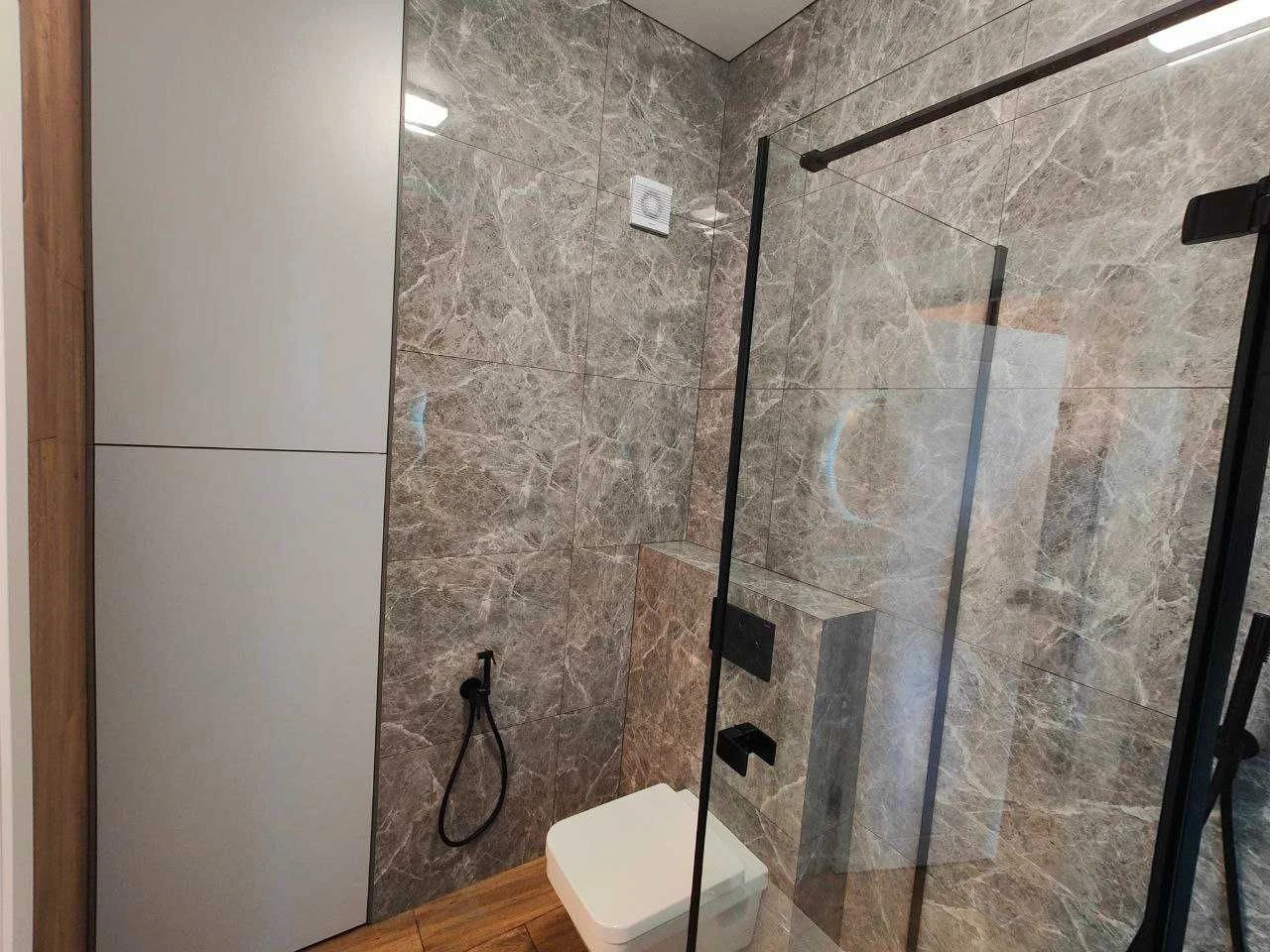 Apartment in the Jutlandia Residence complex with gas, 3 rooms, renovated. 2% closing fee