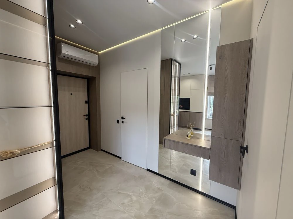 Євро-2 з дизайнерським ремонтом | 41 м² | Газ | 3 поверх | І