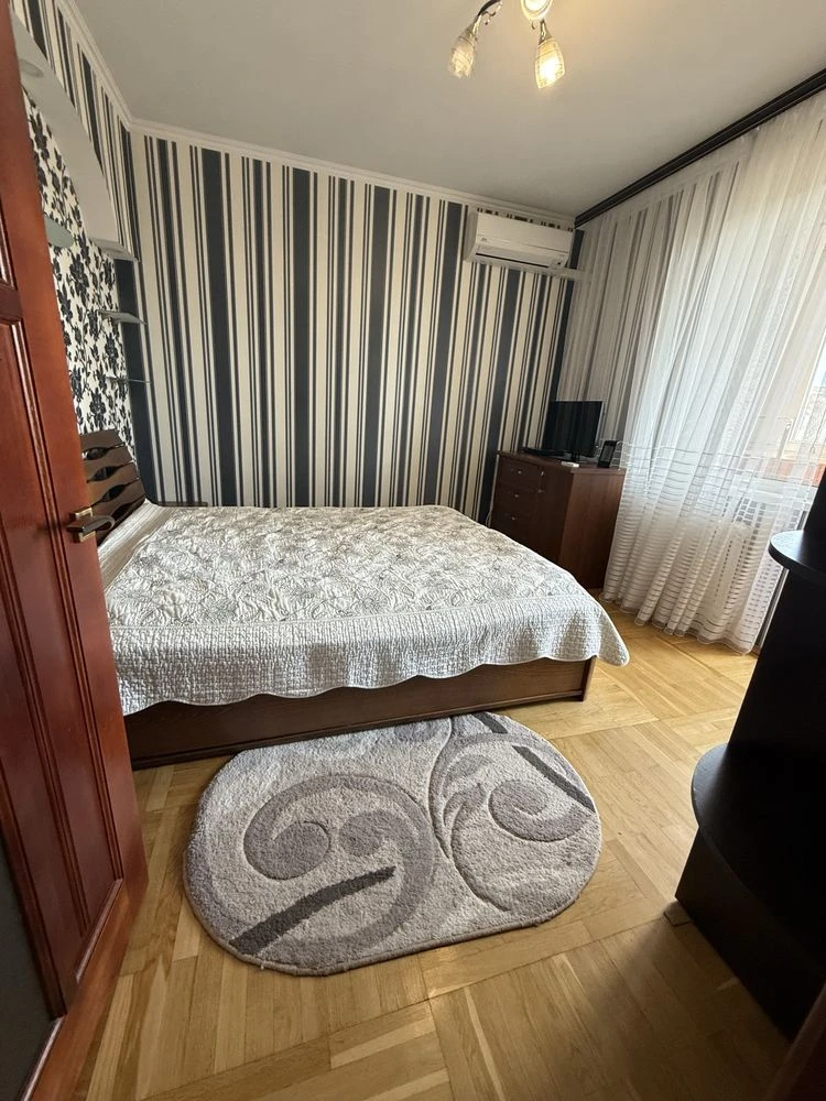 Urgent Sale: 4-Bedroom Apartment in Irpin, Kvitkova Street