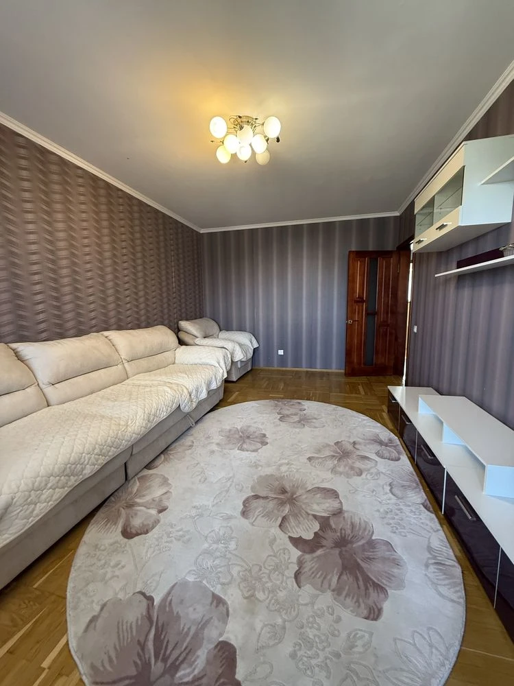 Urgent Sale: 4-Bedroom Apartment in Irpin, Kvitkova Street