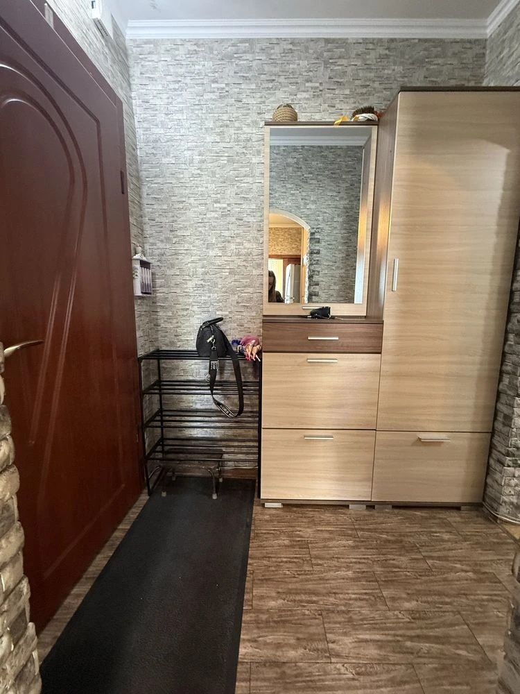 Urgent Sale: 4-Bedroom Apartment in Irpin, Kvitkova Street