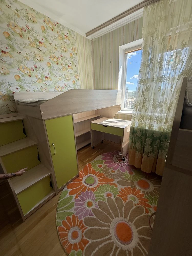 Urgent Sale: 4-Bedroom Apartment in Irpin, Kvitkova Street