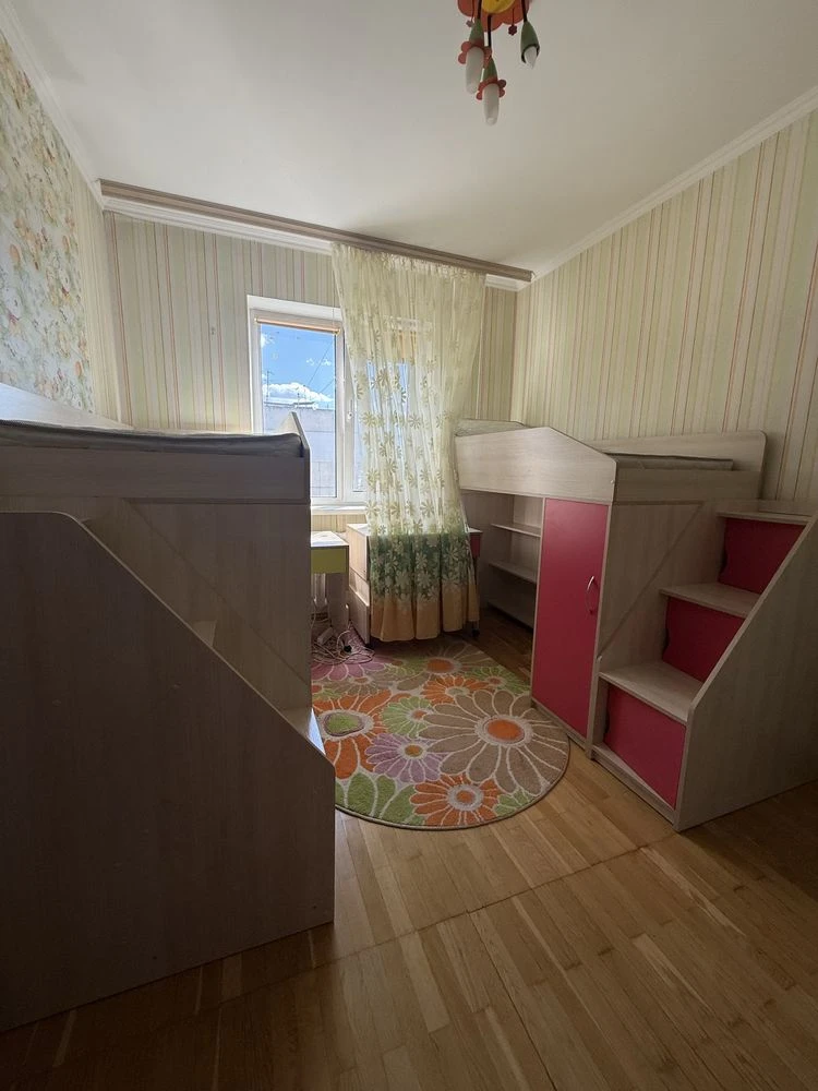 Urgent Sale: 4-Bedroom Apartment in Irpin, Kvitkova Street