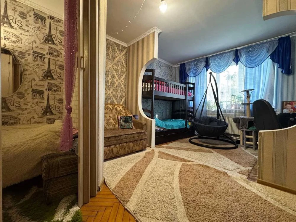 Family 2-bedroom apartment for sale in the heart of Irpin