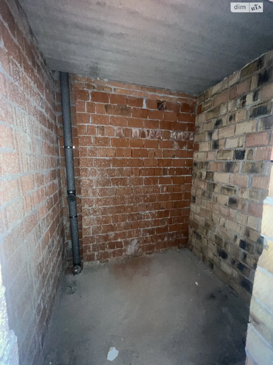 Apartment for Sale in Romanivka