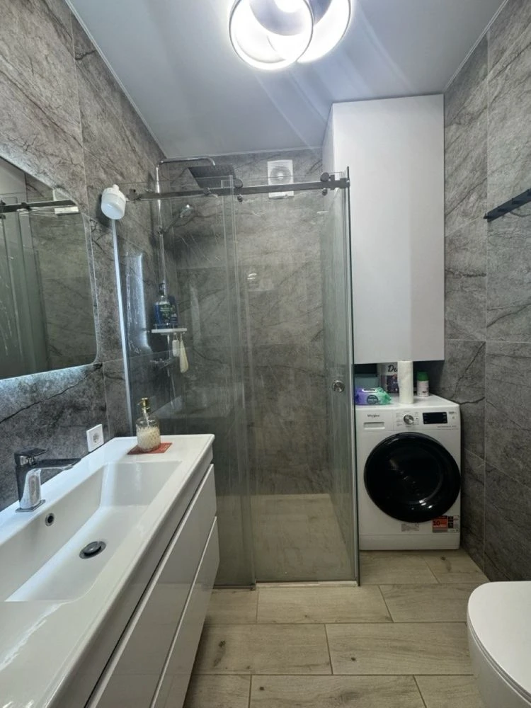 One-bedroom apartment in Irpin with new renovation and furniture, with