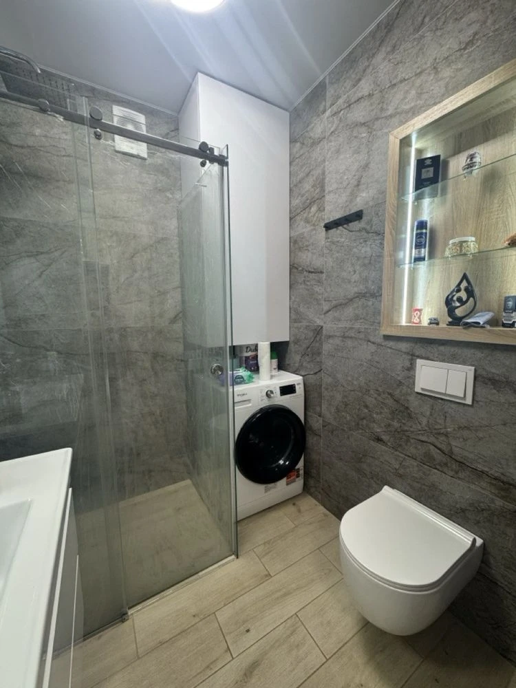 One-bedroom apartment in Irpin with new renovation and furniture, with