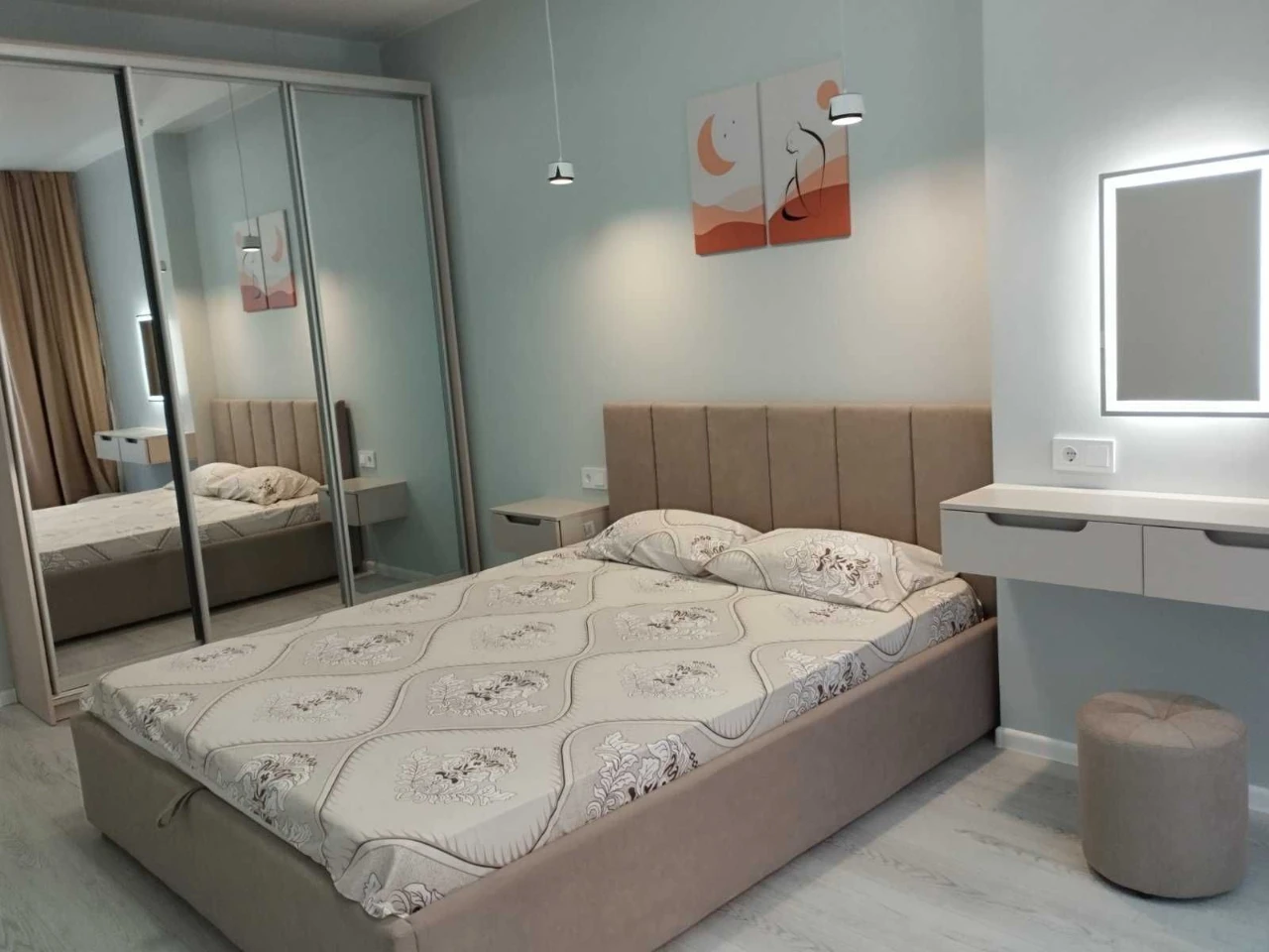 For Sale: 1-bedroom apartment with kitchenette in the Synergy area.