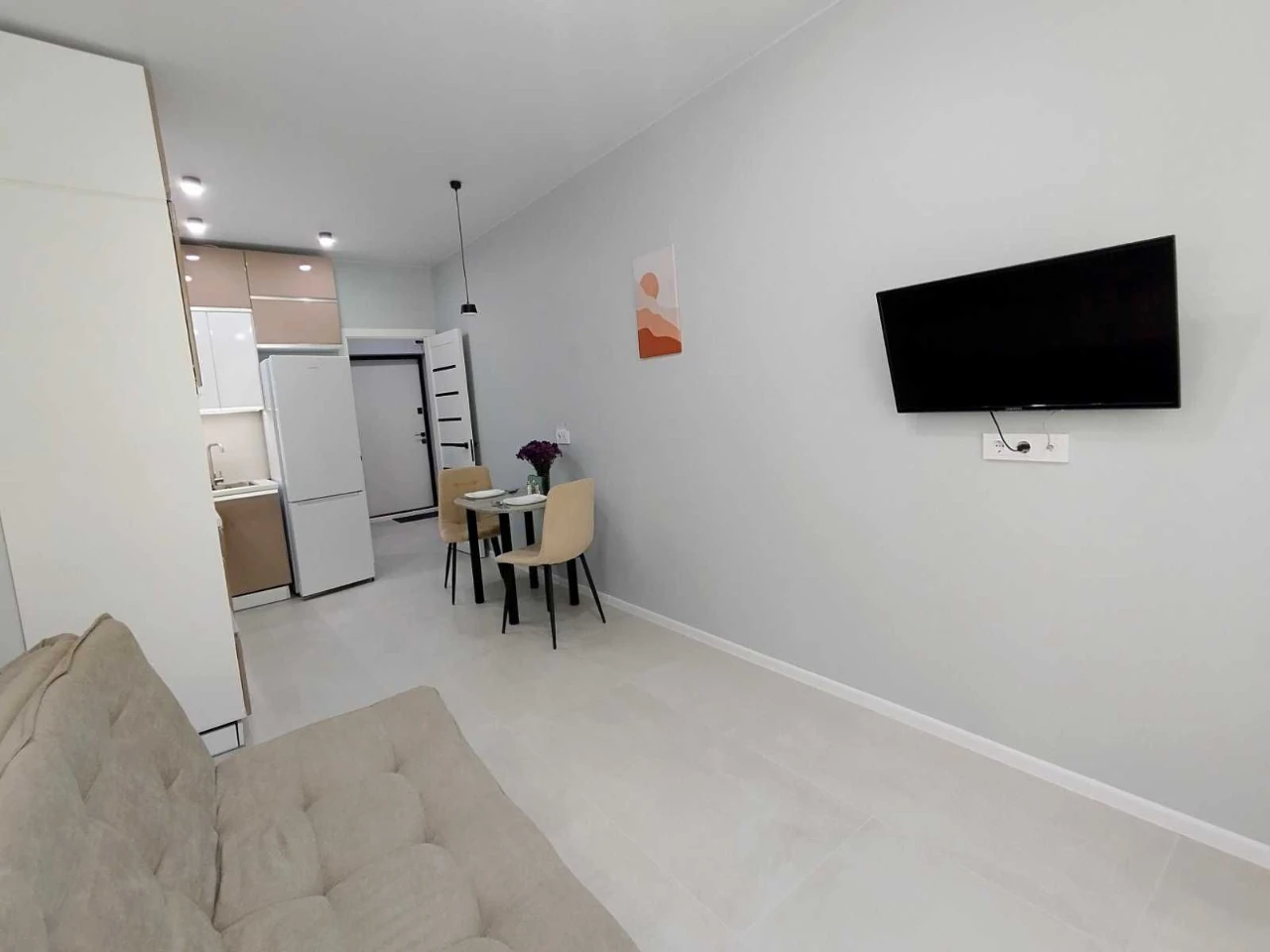 For Sale: 1-bedroom apartment with kitchenette in the Synergy area.