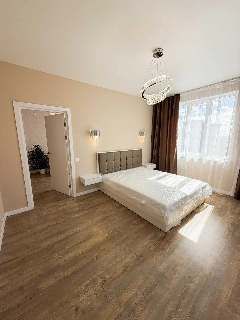 Euro 3 bedroom apartment with new renovation in Irpin | Minimum price