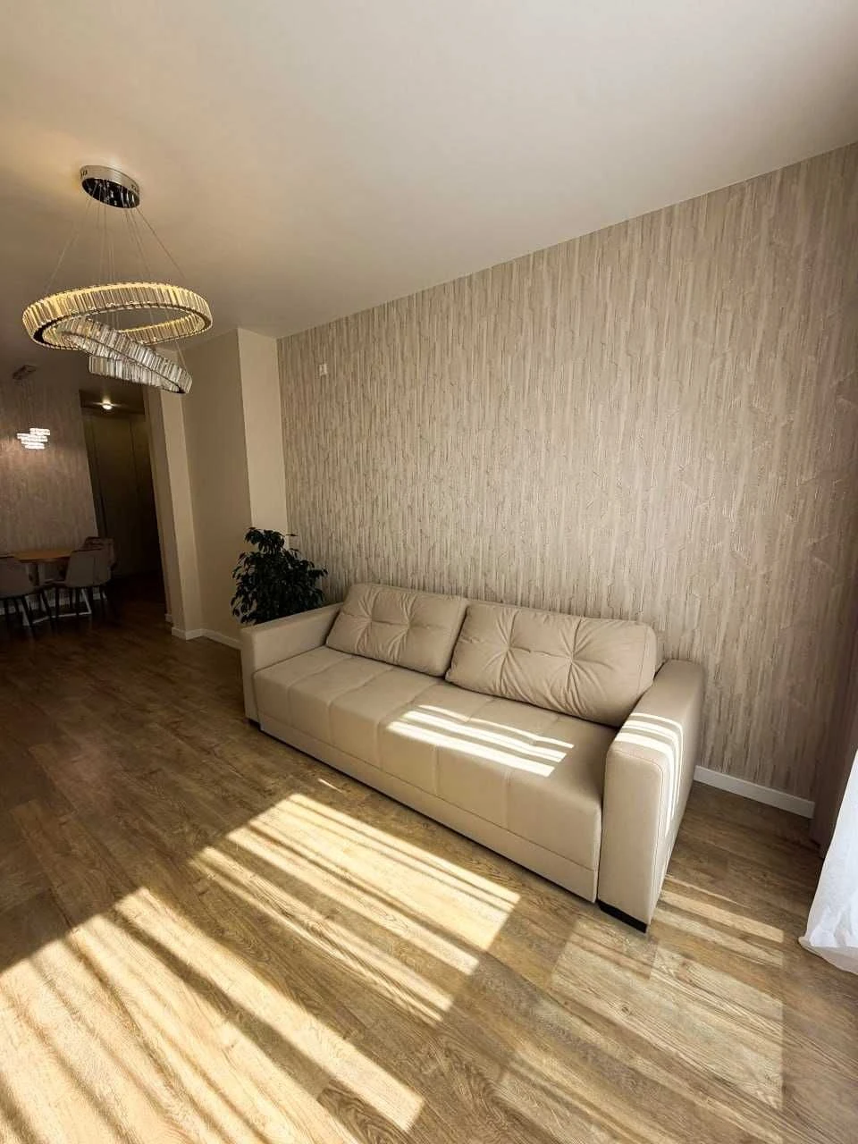 Euro 3 bedroom apartment with new renovation in Irpin | Minimum price