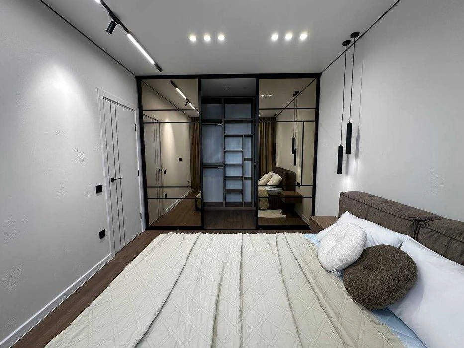 1 bedroom with new renovation on Vysochana St.