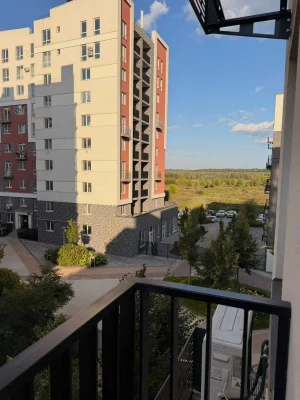 Продаж студійної квартири з якісним ремонтом та повною компл