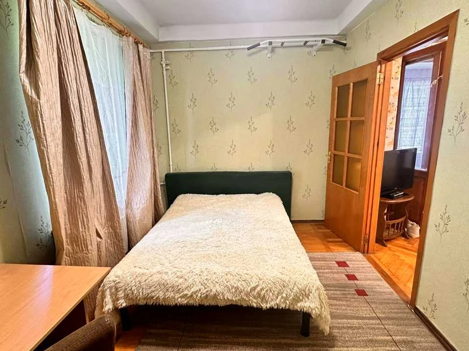 Apartment. Kyiv, Ruzhynska St. (Vilhelma Pika)