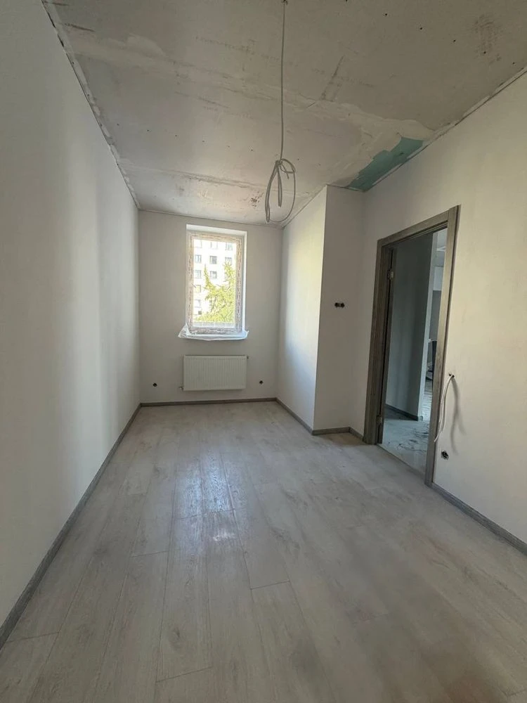 Продам 1-к квартиру з балконом. Газове опалення. Новий ремон