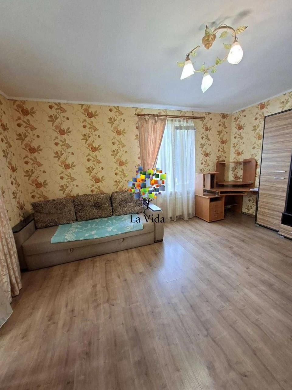 Продается отдельная 1-комнатная квартира в ЖК Нахимовский,