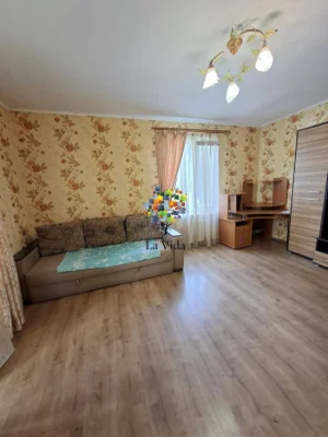 Продается отдельная 1-комнатная квартира в ЖК Нахимовский,