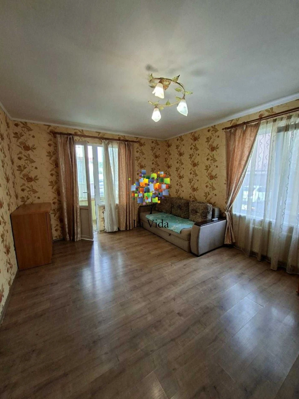 Продается отдельная 1-комнатная квартира в ЖК Нахимовский,
