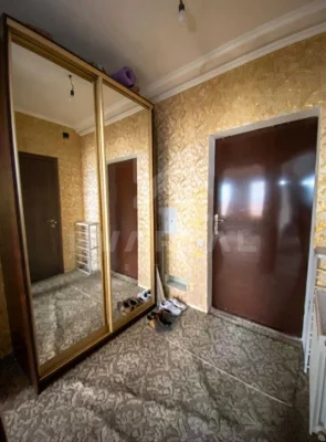 Продам велику 1 кімнатну квартиру з ремонтом.
