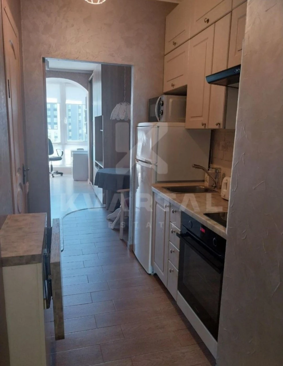 Apartment with renovation! Urgent! Closed complex!