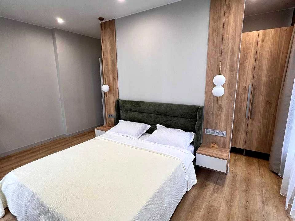 Apartment. Kyiv, Viktora Nekrasova St. (Pivnichno-Syretska)