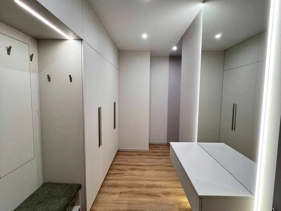 Apartment. Kyiv, Viktora Nekrasova St. (Pivnichno-Syretska)