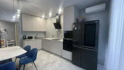 Продаж квартири в Центральний 2