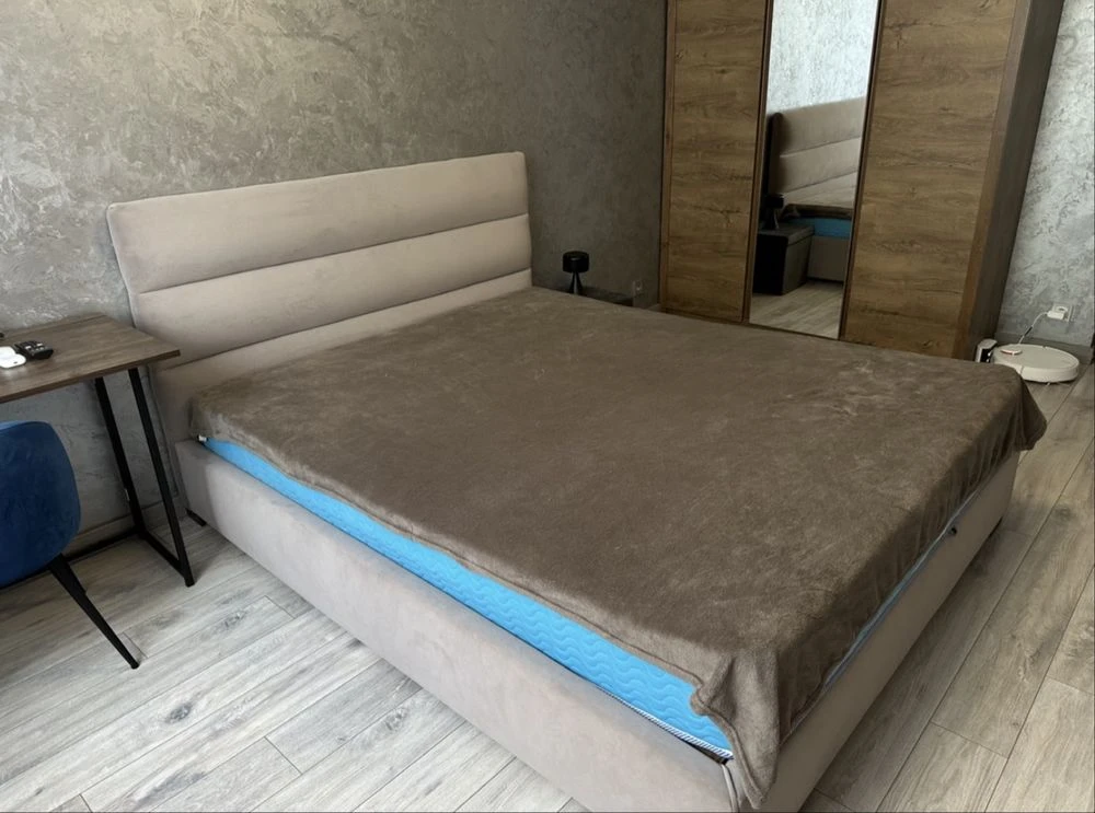 Продаж квартири в Центральний 2