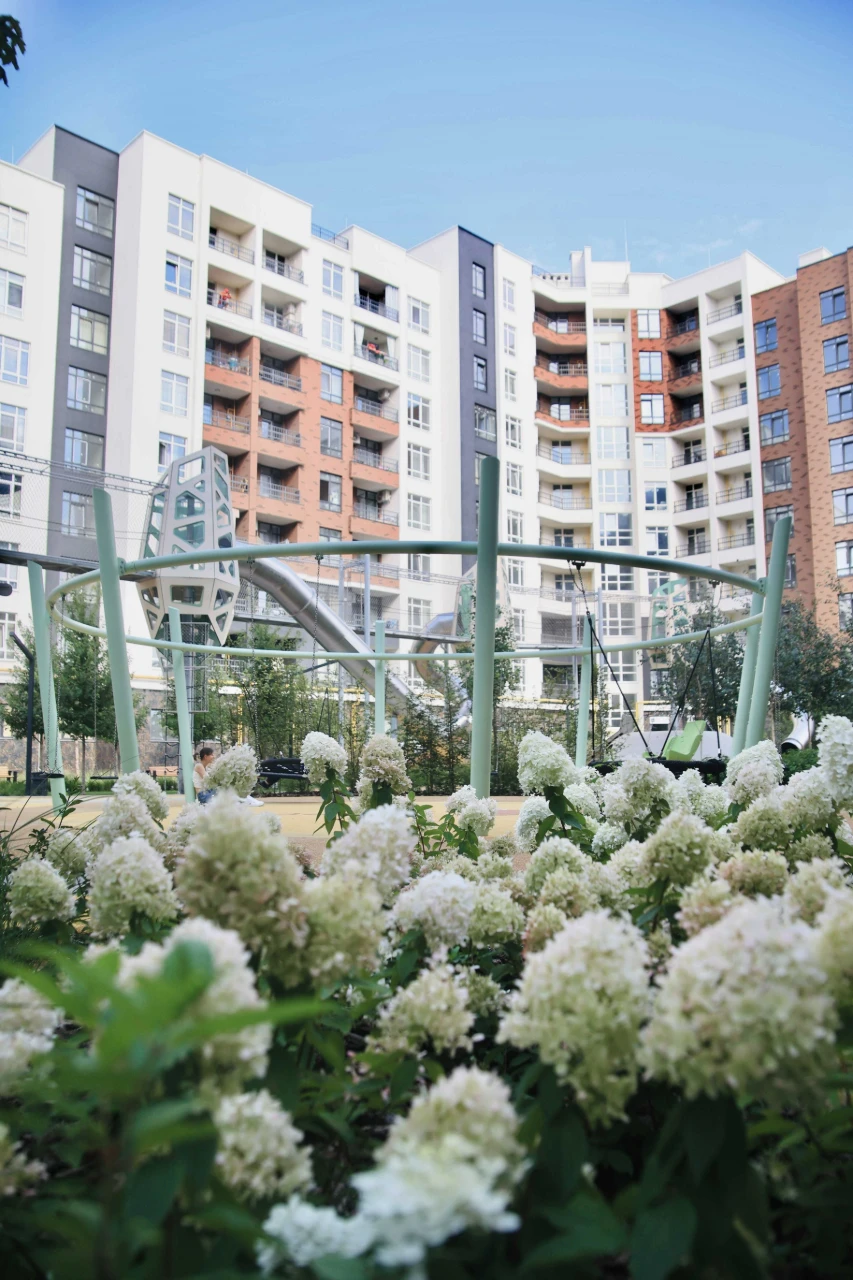 One-bedroom apartment in the new Synergy City complex. Comfortable.