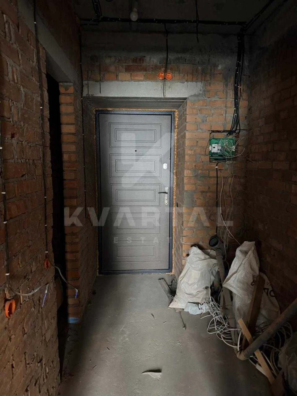 Apartment-studio for sale! Separate communications! State property -