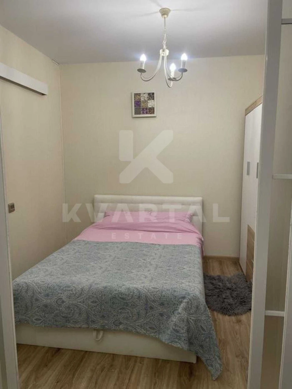 One-bedroom apartment for sale, renovated, near Central Park! FREE