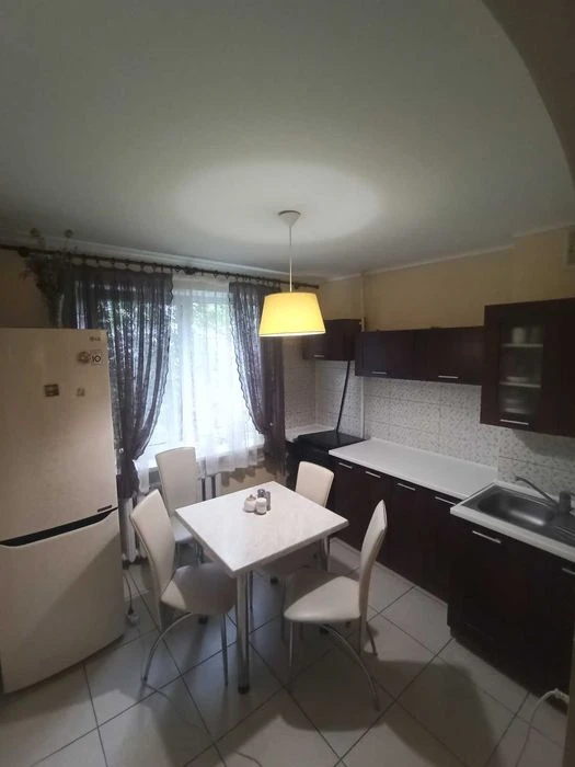 2х кімнатна з Ремонтом в Ракове, Чешка, 49м2, 2й поверх